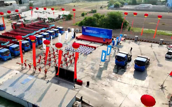 徐工新能源牽引車批量發往煤炭運輸前線