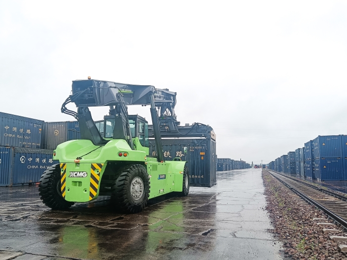 再添“新戰(zhàn)力”！鐵路干線物流的綠色引擎